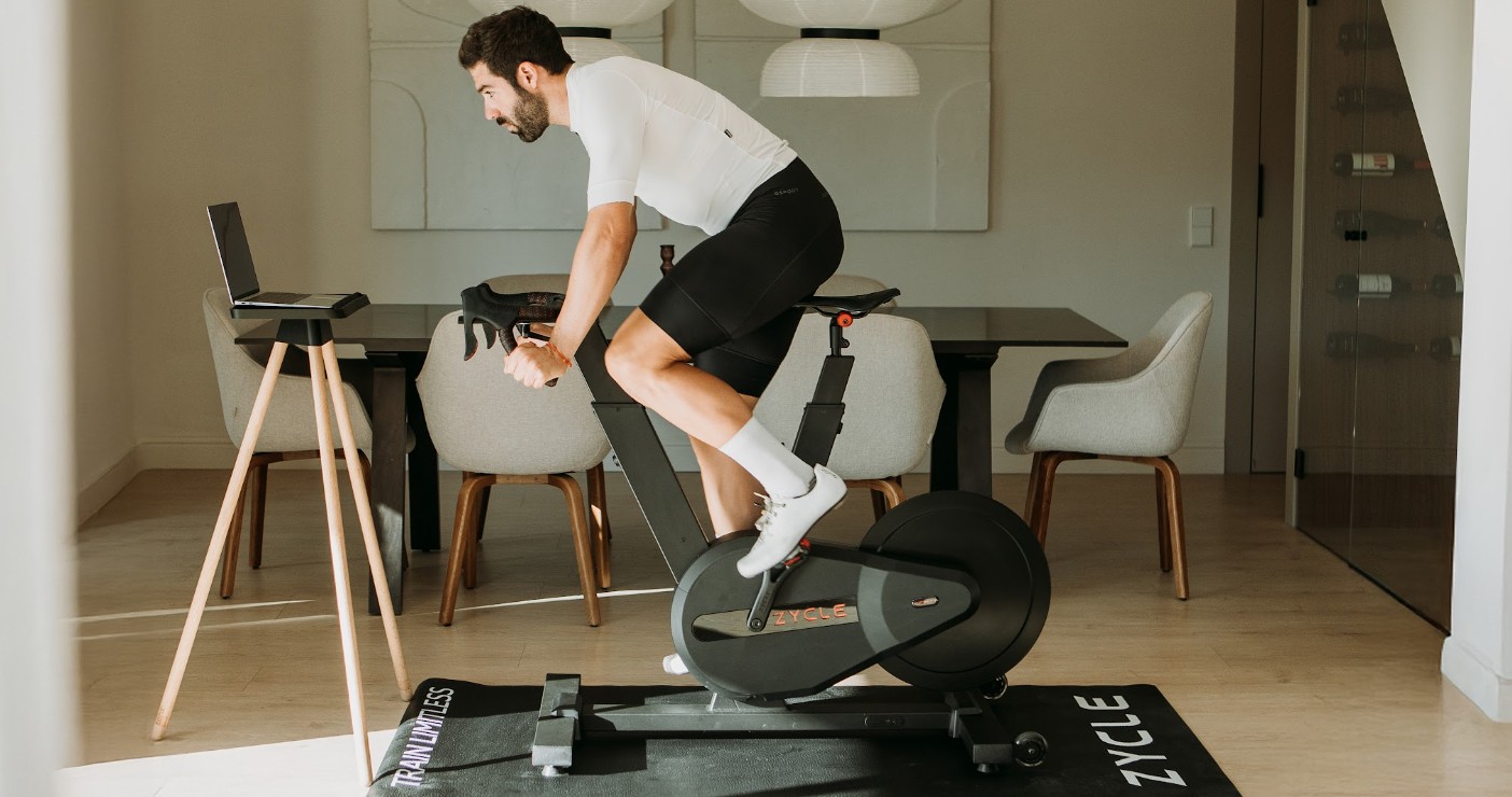 Ciclo indoor vs. spinning: ¿cuál es la diferencia?